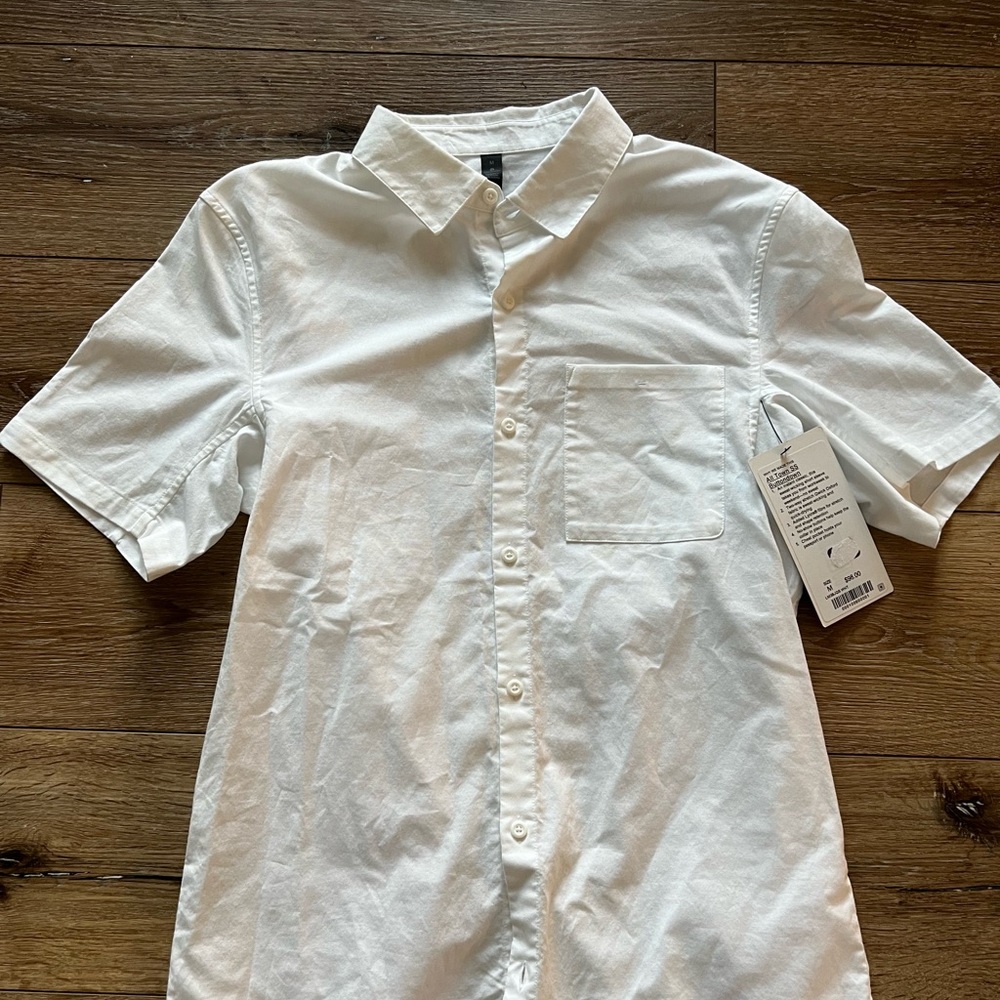 NWT All Town SS Buttondown